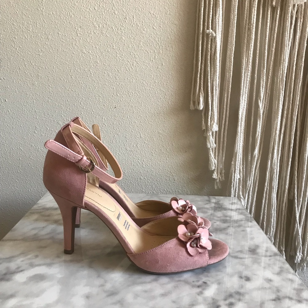 Cute pink heels